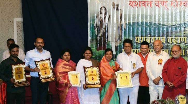 लोकशाहिच्या मुल्यजतनांसाठी यशंवतरावांच्या विचाराचा जागर व्हावा : – सुशिलकुमार शिंदे