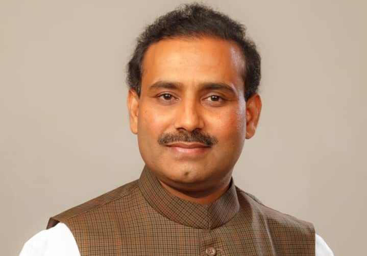 महाराष्ट्र मास्कमुक्त; कोरोनाचे सर्व निर्बंध हटवले महाराष्ट्र मास्कमुक्त; कोरोनाचे सर्व निर्बंध हटवले