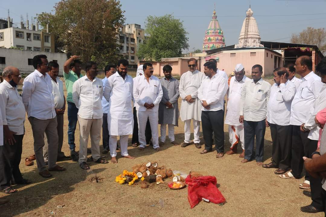 कर्वेनगरमध्ये कुस्ती स्पर्धेसाठी स्व. पै. नानासाहेब बराटे क्रीडानगरी आखाड्याचे भूमिपूजन.. कर्वेनगरमध्ये कुस्ती स्पर्धेसाठी स्व. पै. नानासाहेब बराटे क्रीडानगरी आखाड्याचे भूमिपूजन..