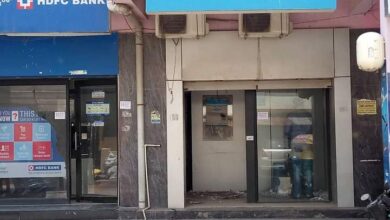 जिलेटिन काड्यांचा स्फोट घडवून कॅनरा बँकेचे एटीएम फोडलं