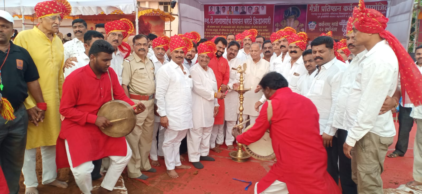 हवेली अजिंक्यपद कुस्ती स्पर्धेचे शानदार उद्घाटन.. चुरशीच्या कुस्त्या पाहण्यासाठी नागरिकांची गर्दी.. हवेली अजिंक्यपद कुस्ती स्पर्धेचे शानदार उद्घाटन.. चुरशीच्या कुस्त्या पाहण्यासाठी नागरिकांची गर्दी..