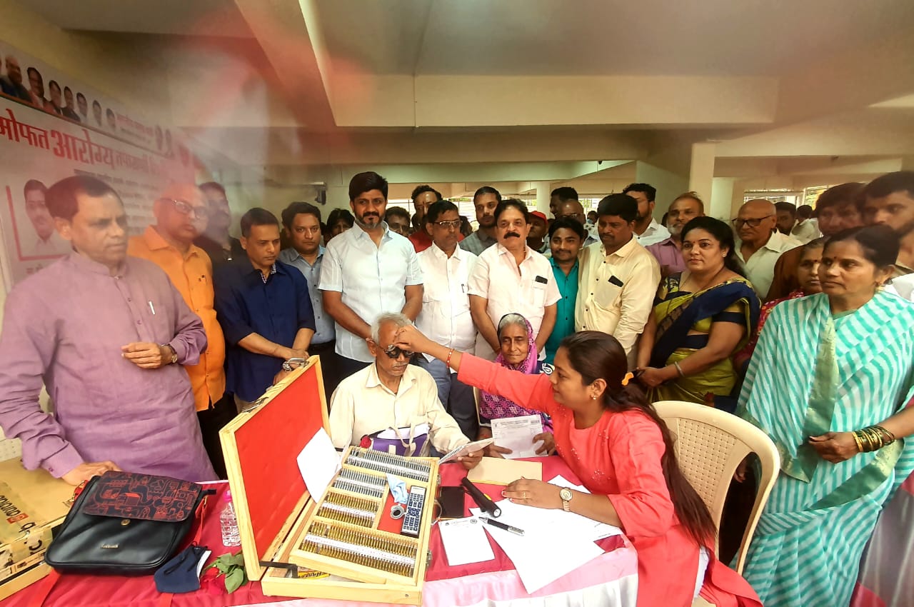 आरोग्य तपासणी शिबीराचे ३५० जणांचा सहभाग ; आमदार सिद्धार्थ शिरोळे यांनी केले आयोजन.