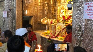 कोरोना संकट संपल्याने राष्ट्रवादी युवक कॉंग्रेस पुणे शहराच्या वतीने दगडूशेठ गणपतीची महाआरती..