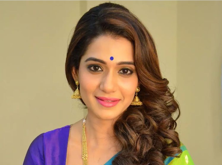 उर्मिला कोठारेचं तब्बल 12 वर्षांनंतर छोट्या पडद्यावर कमबॅक