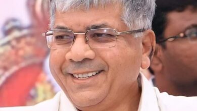 Obc ची ‘समर्पित’ आयोग ही फसवणूक : प्रकाश आंबेडकर