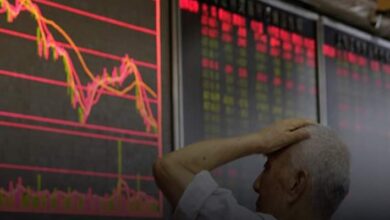 Share market updates : शेअर बाजारात पडझड; सेन्सेक्स 600 अंकांनी कोसळला