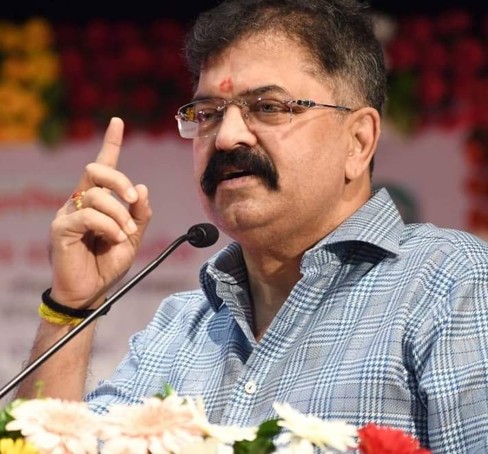 आव्हाडांचं मध्यरात्री सहा शब्दांचं ट्विट, म्हणाले राष्ट्रपती राजवट लावा…लै आव्हाडांचं मध्यरात्री सहा शब्दांचं ट्विट, म्हणाले राष्ट्रपती राजवट लावा…लै