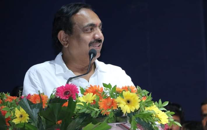 शरद पवार सगळ्यांना पुरून उरतील : जयंत पाटील शरद पवार सगळ्यांना पुरून उरतील : जयंत पाटील