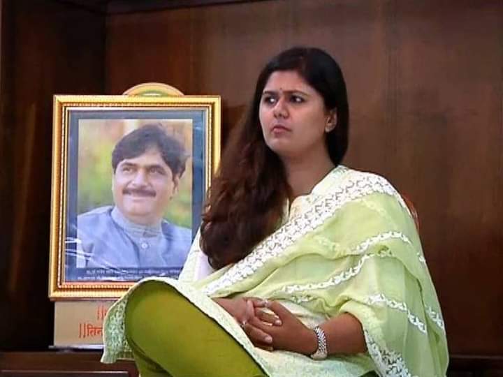 अमोल मिटकरींची पंकजा मुंडेंना राष्ट्रवादीत येण्याची खुली ऑफर