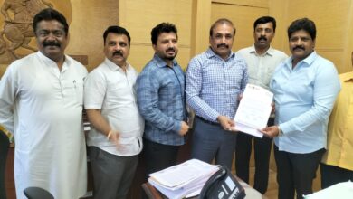 बालगंधर्व रंगमंदिर पाडण्यास शिवसेनेचा विरोध; परिसरात नव्या नाट्यगृहाची निर्मिती करण्याची मागणी