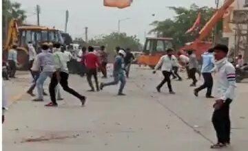 जालन्यात दोन गटात दगडफेक, गोळीबार
