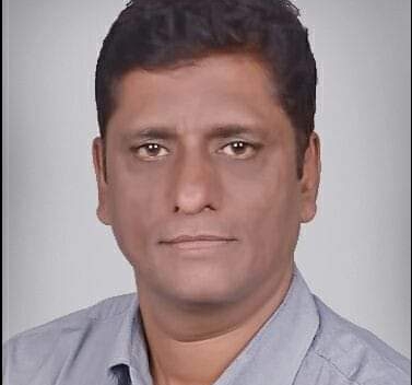 राज ठाकरेंनी पुनर्विचार करावा : आनंद दवे राज ठाकरेंनी पुनर्विचार करावा : आनंद दवे