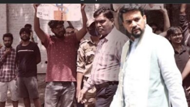 पुण्यात केंद्रीय मंत्री अनुराग ठाकूर यांच्या भेटीला विद्यार्थ्यांकडून विरोध