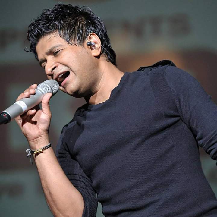 सुप्रसिद्ध गायक केके यांचे निधन