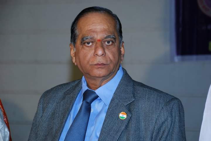 Dsk च्या ग्राहकांचे कर्जाचे हफ्ते थांबण्यासाठी आंदोलन Dsk च्या ग्राहकांचे कर्जाचे हफ्ते थांबण्यासाठी आंदोलन