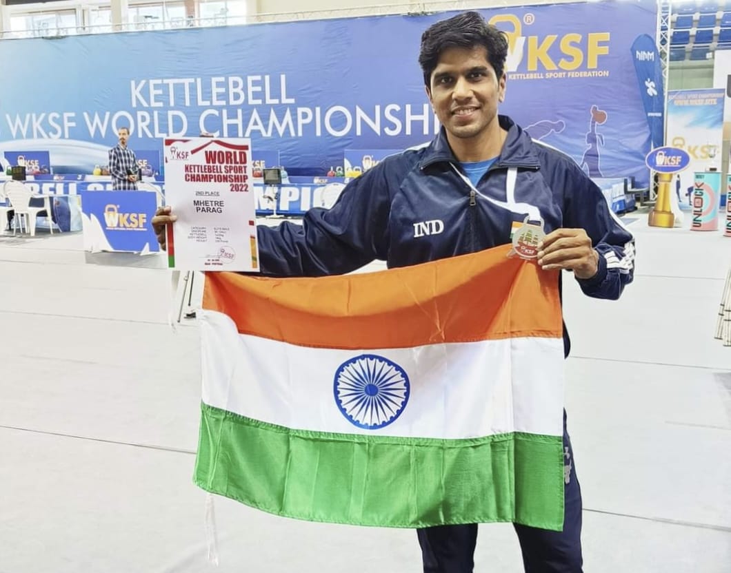 कोथरूडमधील पराग म्हेत्रे याला पोर्तुगालमध्ये झालेल्या केटलबेल स्पर्धेत रौप्य पदक कोथरूडमधील पराग म्हेत्रे याला पोर्तुगालमध्ये झालेल्या केटलबेल स्पर्धेत रौप्य पदक