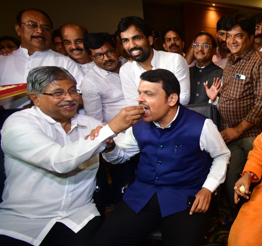 देवेंद्र फडणवीस मुख्यमंत्री, एकनाथ शिंदे उपमुख्यमंत्री; असे असेल संभाव्य मंत्रिमंडळ