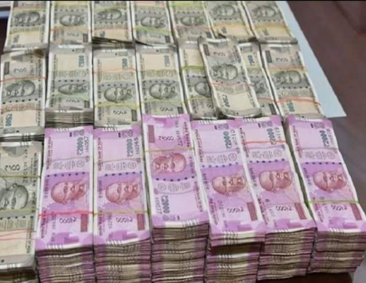 महापालिका उपायुक्ताकडे सापडले एक कोटींचे घबाड; acb ची कारवाई