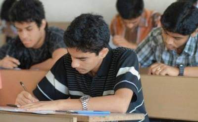 जेईई, नीटच्या विद्यार्थ्यांना सात महिन्यांपासून पुस्तक, टॅब मिळेना!