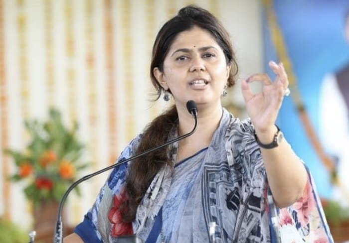 एक-एक आमदार की किमत तुम क्या जानो…” पंकजा मुंडेंची डायलॉगबाजी!