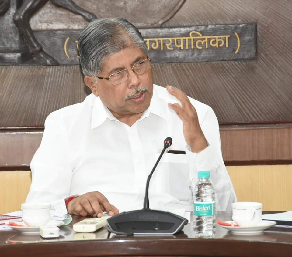 मराठा समाजासाठी जिल्हास्तरावर विद्यार्थी वसतीगृह तातडीने सुरू करावे चंद्रकांत पाटील यांचे आदेश