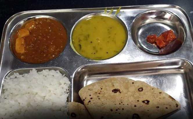 शिवभोजन केंद्रांना टाळे; पुणे शहरातील ३२, ग्रामीण भागातील ४३ केंद्रे बंद
