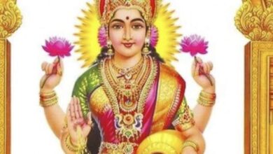 Lakshmi pujan  : दिवाळीत लक्ष्मी पूजनाची पद्धत जाणून घ्या ‘या’ महत्वाच्या गोष्टी…