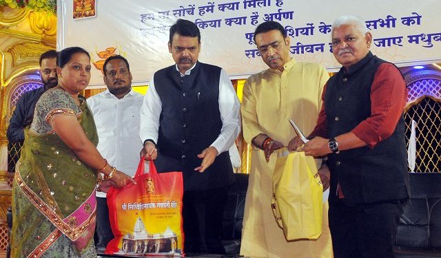 उपमुख्यमंत्री देवेंद्र फडणवीस यांची अनोखी दिवाळी