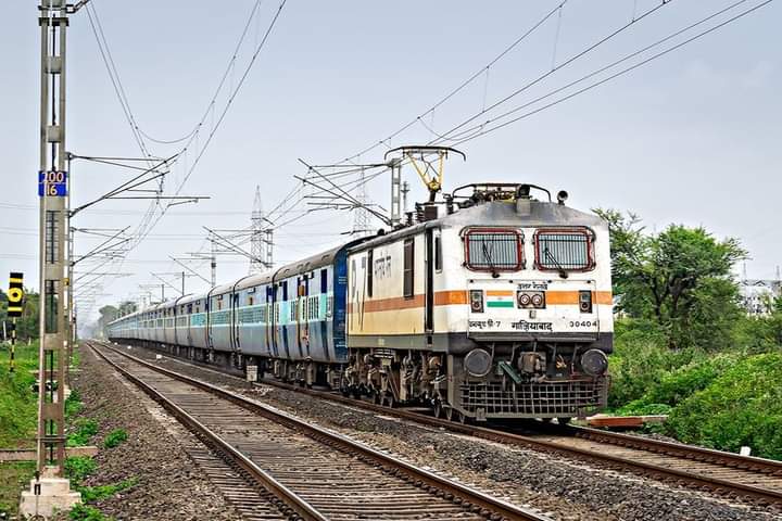 महापरिनिर्वाण दिनानिमित्त धावणार 14 विशेष रेल्वे गाड्या