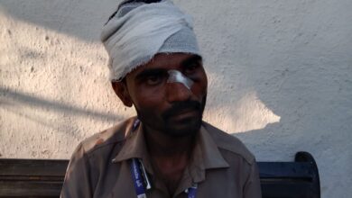 पुण्यात पालिकेच्या सफाई कर्मचाऱ्यास दुकानदाराची जबर मारहाण ; कामगार युनियनची पोलिसांकडे कारवाईची मागणी