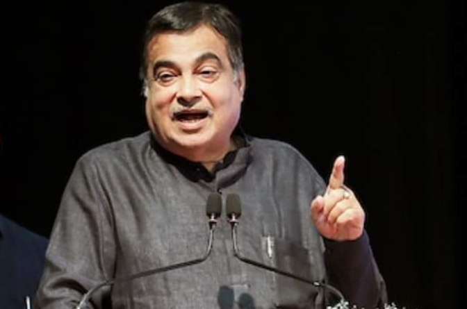 मनमोहन सिंग यांचं नितीन गडकरींकडून कौतुक, म्हणाले “आपण त्यांचे ऋणी, त्यांच्यामुळेच…”