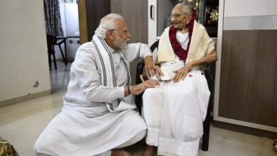 पंतप्रधान नरेंद्र मोदींच्या मातोश्री हिराबेन मोदी रुग्णालयात दाखल