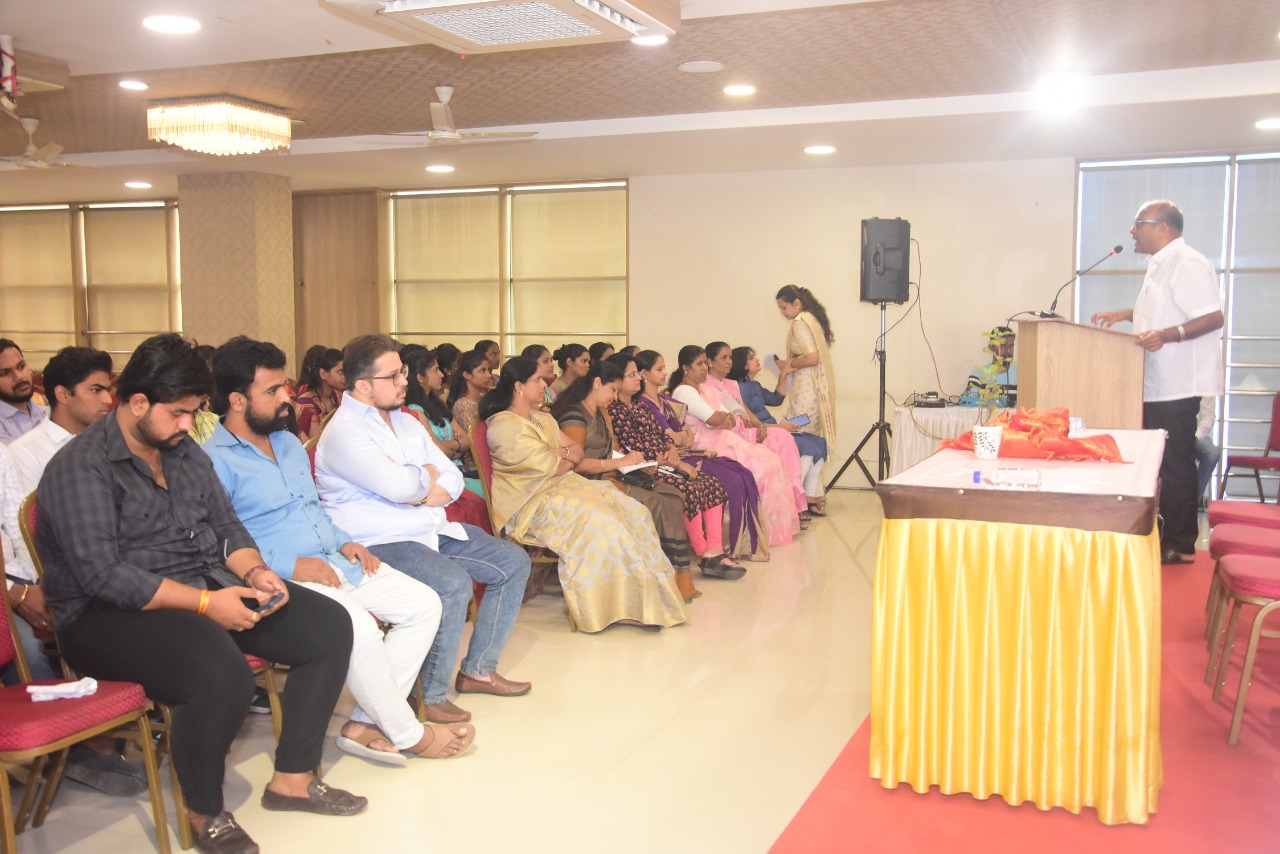 कोथरूडमध्ये ‘वेध भविष्याचा – विचार राष्ट्रवादीचा’ शिबिरात विविध विषयांवर कार्यकर्त्यांना मार्गदर्शन.. कोथरूडमध्ये ‘वेध भविष्याचा – विचार राष्ट्रवादीचा’ शिबिरात विविध विषयांवर कार्यकर्त्यांना मार्गदर्शन..