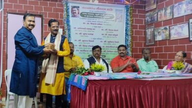 लेखनात समाजाचे प्रतिबिंब दिसले पाहिजे – विजय शेंडगे