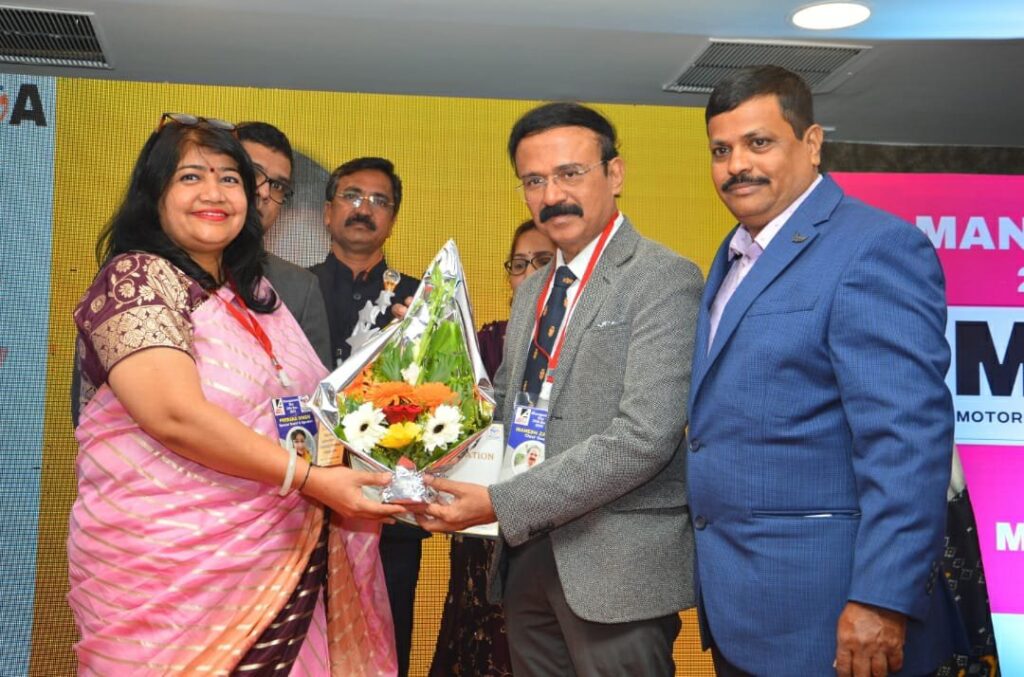 पुण्यात राष्ट्रीय रस्ता सुरक्षा परिषद संपन्न ; रस्ता सुरक्षा संदर्भात चर्चा Img 20221226 wa01151536009210672003605