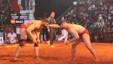 महाराष्ट्र केसरी स्पर्धेत पहिल्या जावा बाईकचा मानकरी ठरला सोलापूरचा सौरभ इंगवेने