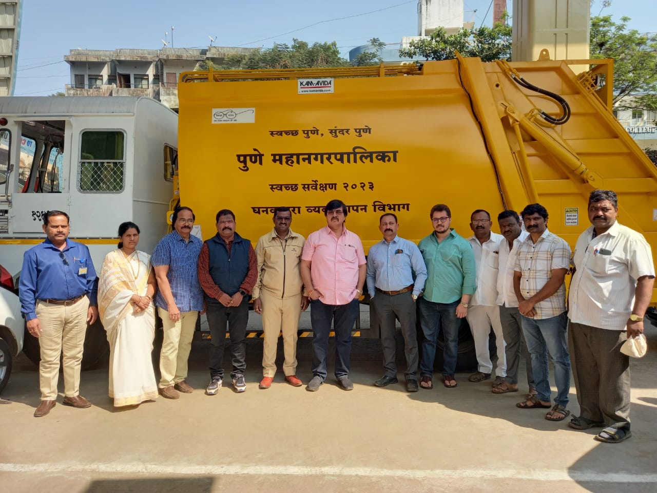 दीपक मानकर यांचा पाठपुरावा ; आठ दिवसात प्रभाग क्रमांक ११ साठी कॉम्पॅक्टर वाहन उपलब्ध..