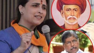 चित्रा वाघ यांचे वादग्रस्त वक्तव्य; चंद्रकांत पाटलांची केली महात्मा ज्योतिबा फुलेंशी तुलना