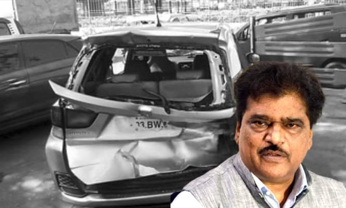 माजी आरोग्यमंत्री दीपक सावंतांच्या गाडीला अपघात; डंपरने दिली धडक