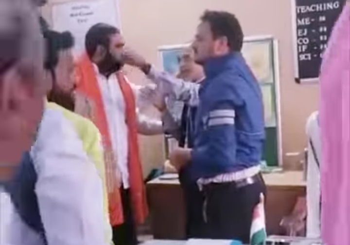 शिंदे गटाचे आमदार संतोष बांगरांकडून हिंगोलीतील प्राचार्यांना मारहाण