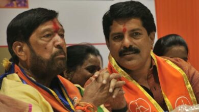 गिरीश भाऊ अचानक मिरवणुकीत सहभागी झाले आणि गळ्यात ताशा घालून वाजवायला लागले ; चंद्रकांत मोकाटे यांनी दिला आठवणींना उजाळा