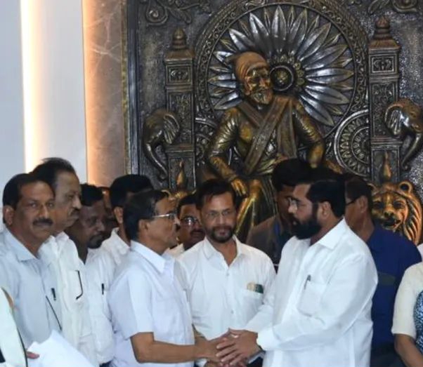 शासकीय, निमशासकीय कर्मचाऱ्यांचा बेमुदत संप अखेर मागे