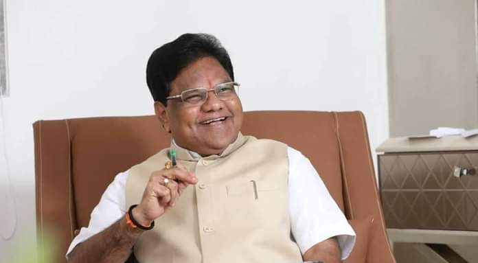 बाळासाहेब, अटलजी, आडवाणींना जे जमलं नाही ती किमया आम्ही करून दाखवली : तानाजी सावंत बाळासाहेब, अटलजी, आडवाणींना जे जमलं नाही ती किमया आम्ही करून दाखवली : तानाजी सावंत