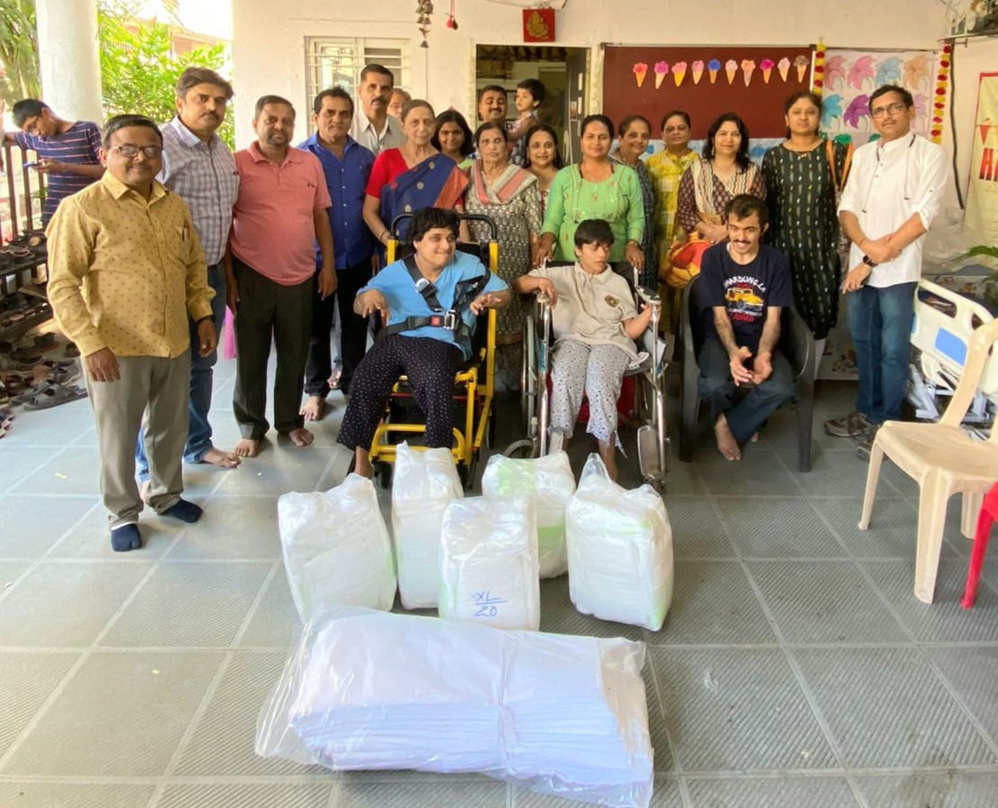 वारजेत दिव्यांग मुलांनी अनुभवली आईस्क्रीम पार्टी ; आनंद, मनाचा वेध घेणाऱ्या गोष्टी, समाधान यामुळे पार्टी ठरली संस्मरणीय..