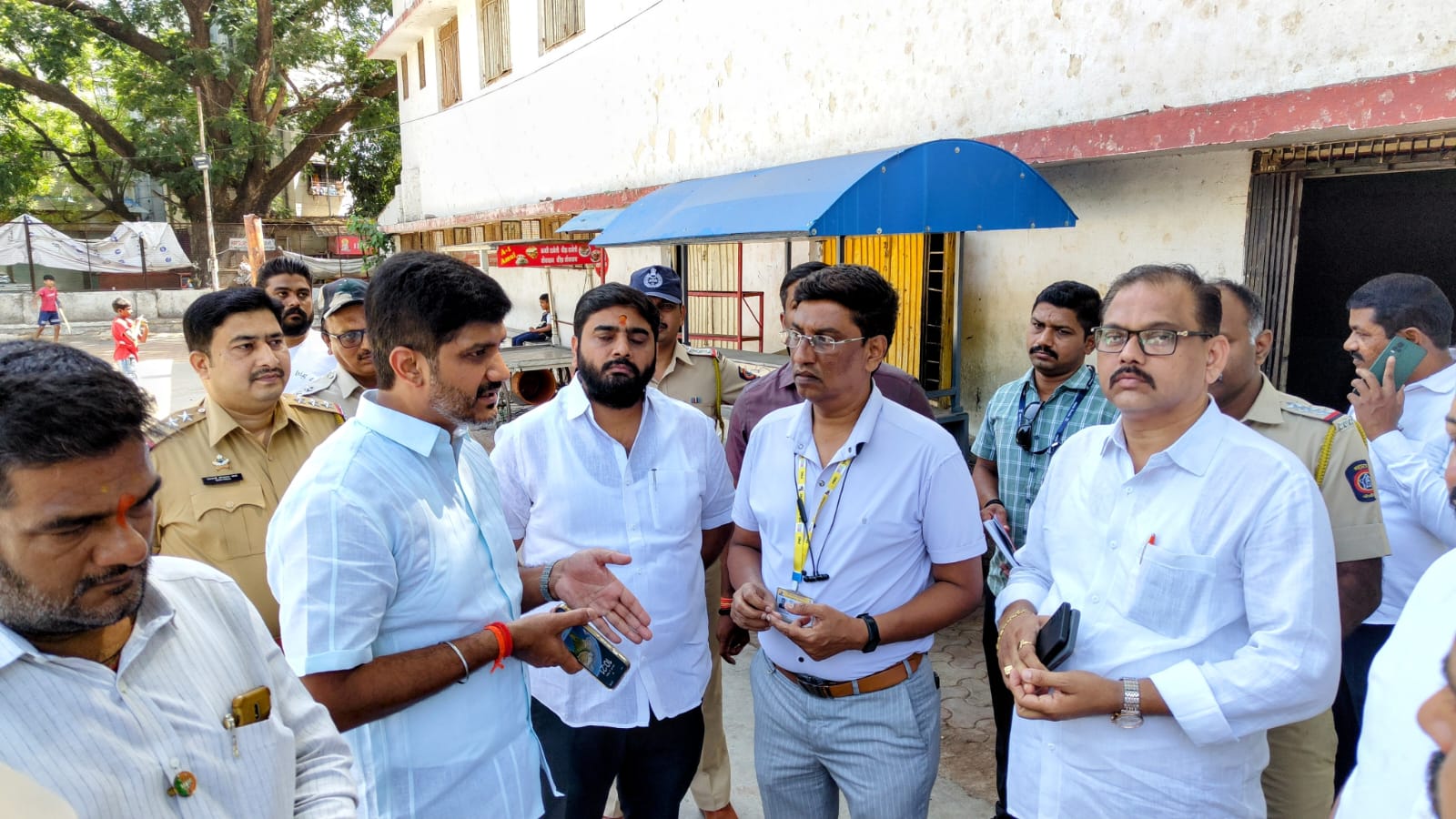 टोळक्याची दहशत मोडण्यासाठी पोलीस गस्त वाढविणार आमदार शिरोळे यांच्याकडून हुतात्मा ओंबळे मैदानाची पाहणी