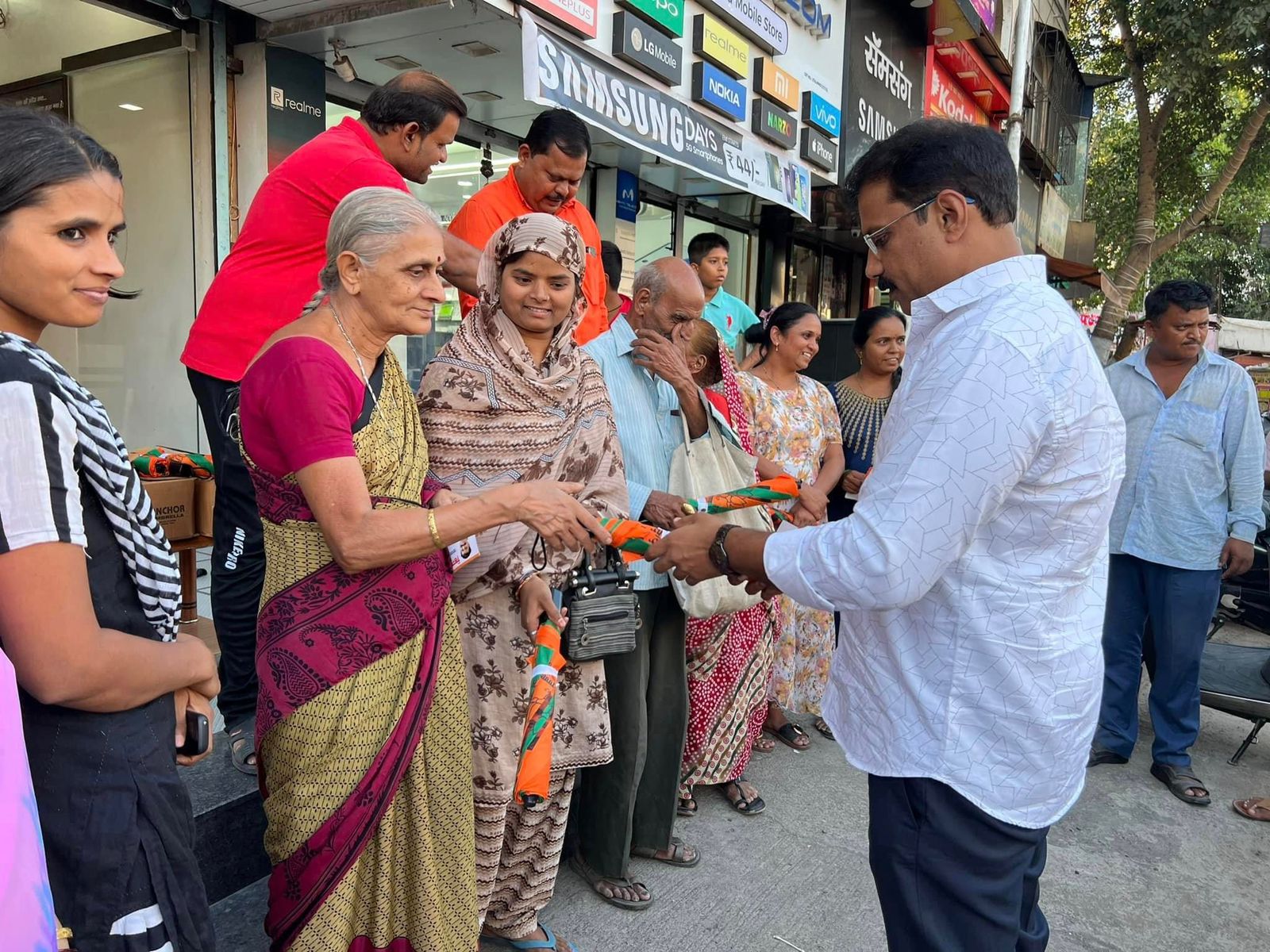 वाढदिवस निमित्त आहे, जनतेप्रती सेवा कार्य हेच आमचे कायम ध्येय : किरण बारटक्के