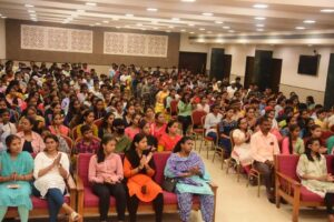 कोथरूडमध्ये हर्षवर्धन मानकर यांच्या वतीने गुणवंत विद्यार्थ्यांचा सन्मान Fb img 1688186903426