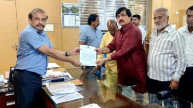 पुण्यातील रस्त्यांवरील खड्ड्यांची तातडीने डागडुजी करण्यासाठी ‘टास्क फोर्स’ हवे- राष्ट्रवादी काँग्रेसचे शहराध्यक्ष दीपक मानकर यांची महापालिका आयुक्तांकडे मागणी
