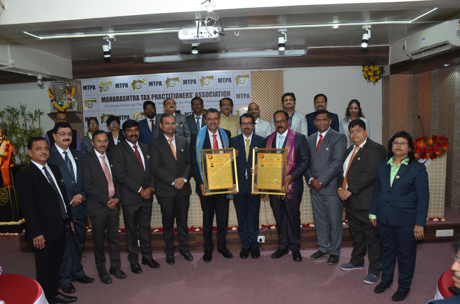 महाराष्ट्र टॅक्स प्रॅक्टिशनर्स असोसिएशनच्या अध्यक्षपदी श्रीपाद बेदरकर यांची फेरनिवड