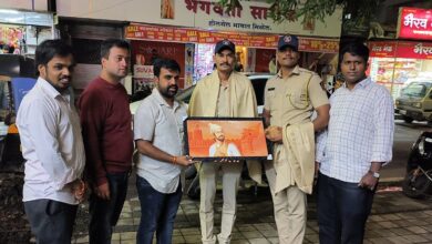 कोथरूड राष्ट्रवादी युवक काँग्रेस तर्फे पोलीस वीरांचा सन्मान. गिरीश गुरनानी यांच्याकडून कौतुकाचा वर्षाव.